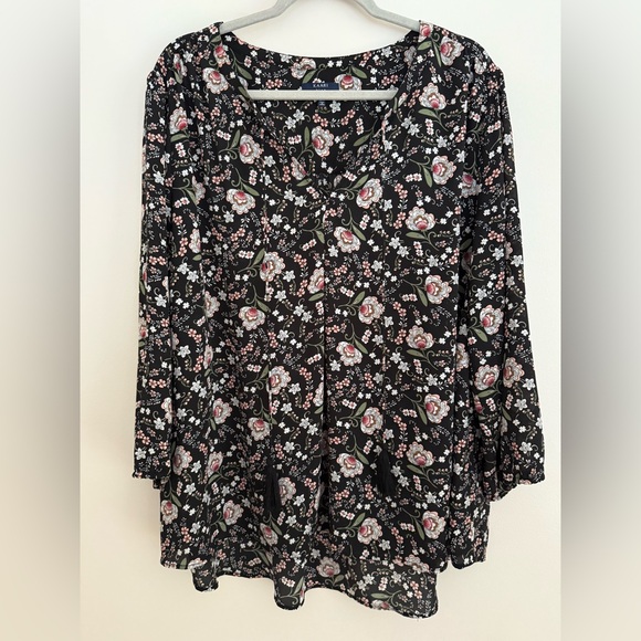 Kaari Blue Women’s Plus Size Black and Pink Floral Blouse Size 3X - Picture 1 of 6